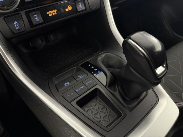 Toyota RAV4 V (XA50) с пробегом 2021 года, цена 3 150 000 рублей, 51032 км, внедорожник, Автокод Объявления
