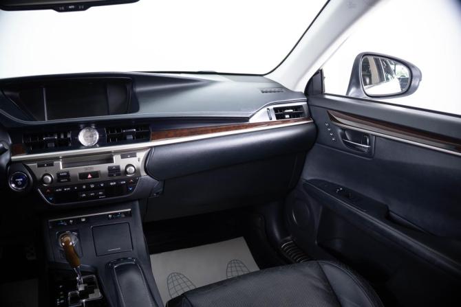 Lexus ES VI с пробегом 2012 года, цена 2 149 000 рублей, 182000 км, седан, Автокод Объявления