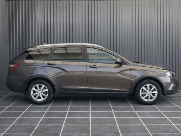 Lada (ВАЗ) Vesta I с пробегом 2018 года, цена 947 000 рублей, 107000 км, универсал, Автокод Объявления