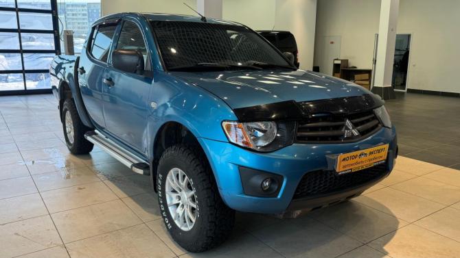 Mitsubishi L200 IV с пробегом 2010 года, цена 1 099 000 рублей, 266055 км, пикап, Автокод Объявления