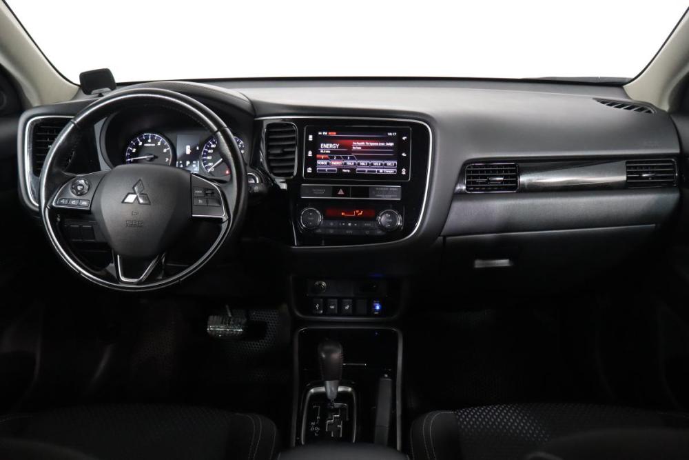 Mitsubishi Outlander III Рестайлинг 3 Санкт-Петербург  - изображение 9