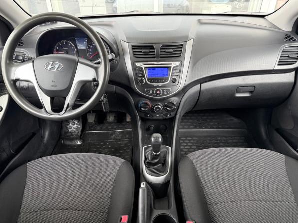 Hyundai Solaris I с пробегом 2013 года, цена 819 000 рублей, 115657 км, седан, Автокод Объявления