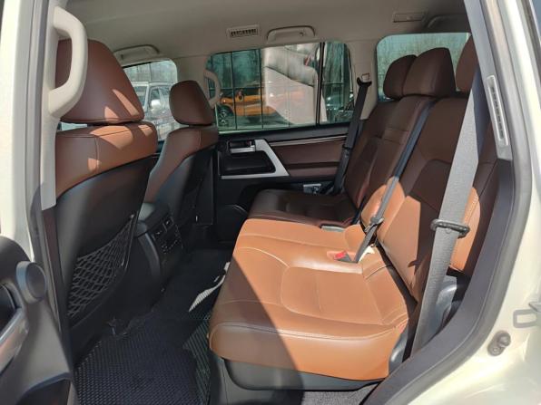 Toyota Land Cruiser 200 Series Рестайлинг 2 с пробегом 2017 года, цена 5 588 000 рублей, 153059 км, внедорожник, Автокод Объявления