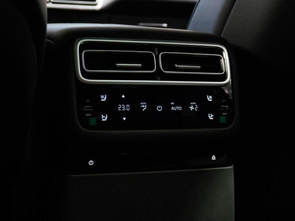 Li Auto (Lixiang) L7 I Рестайлинг с пробегом 2026 года, цена 9 399 000 рублей, 116 км, внедорожник, Автокод Объявления