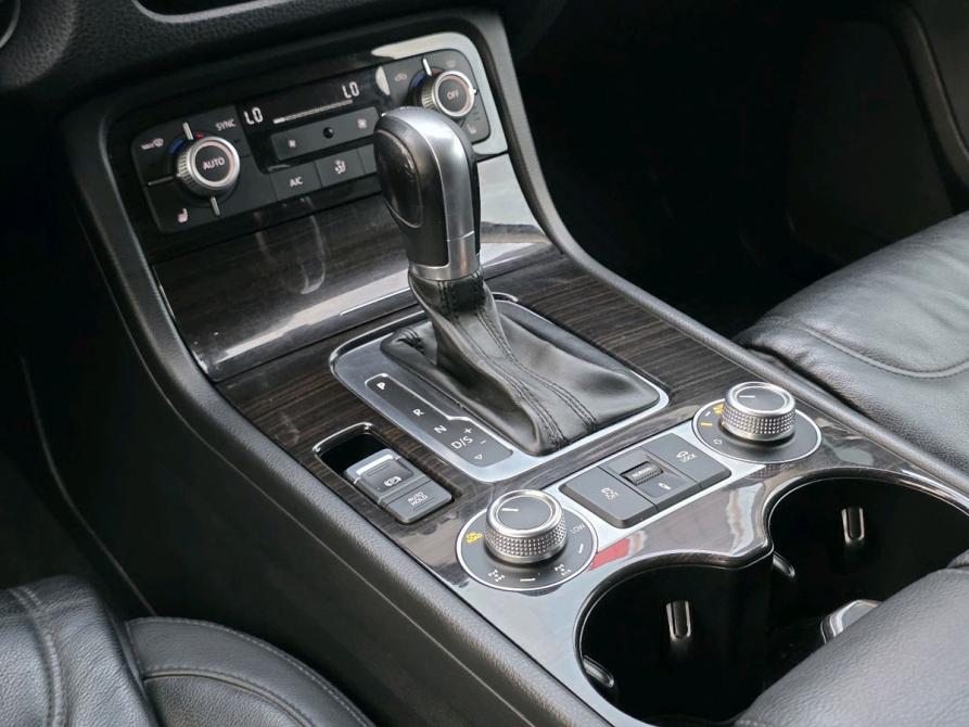 Volkswagen Touareg II Рестайлинг Новосибирск  - изображение 24