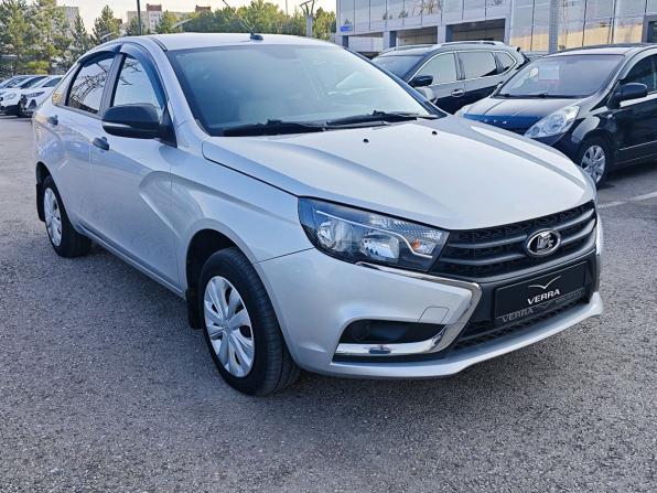 Lada (ВАЗ) Vesta I с пробегом 2021 года, цена 950 000 рублей, 89153 км, седан, Автокод Объявления