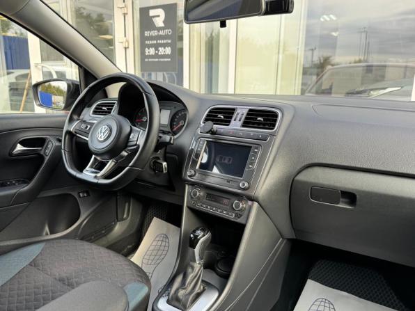 Volkswagen Polo V Рестайлинг с пробегом 2019 года, цена 1 440 000 рублей, 92546 км, седан, Автокод Объявления