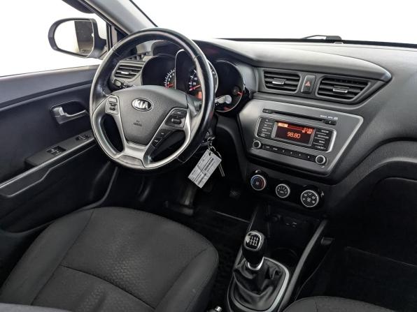 Kia Rio III Рестайлинг с пробегом 2015 года, цена 1 200 000 рублей, 86989 км, хэтчбек, Автокод Объявления