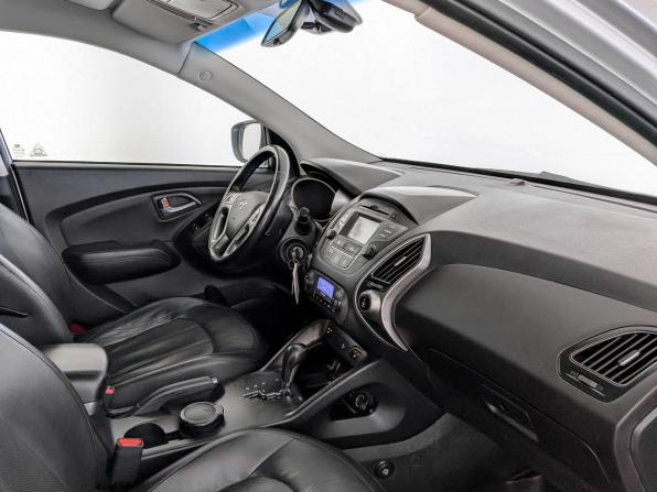 Hyundai ix35 I Рестайлинг с пробегом 2015 года, цена 1 550 000 рублей, 77988 км, внедорожник, Автокод Объявления
