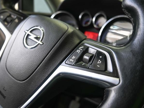 Opel Astra J с пробегом 2011 года, цена 669 900 рублей, 249000 км, хэтчбек, Автокод Объявления