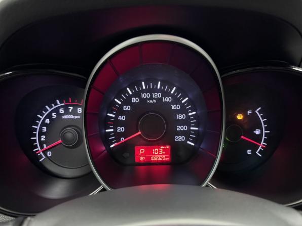 Kia Rio III Рестайлинг с пробегом 2015 года, цена 1 157 000 рублей, 108929 км, хэтчбек, Автокод Объявления