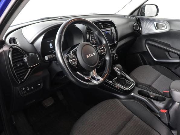 Kia Soul III Рестайлинг с пробегом 2023 года, цена 2 640 000 рублей, 22868 км, хэтчбек, Автокод Объявления