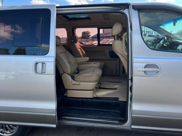 Hyundai Grand Starex I с пробегом 2008 года, цена 1 050 000 рублей, 271661 км, минивэн, Автокод Объявления