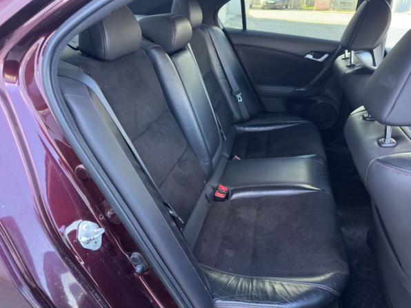 Honda Accord VIII Рестайлинг с пробегом 2011 года, цена 1 260 000 рублей, 240055 км, седан, Автокод Объявления