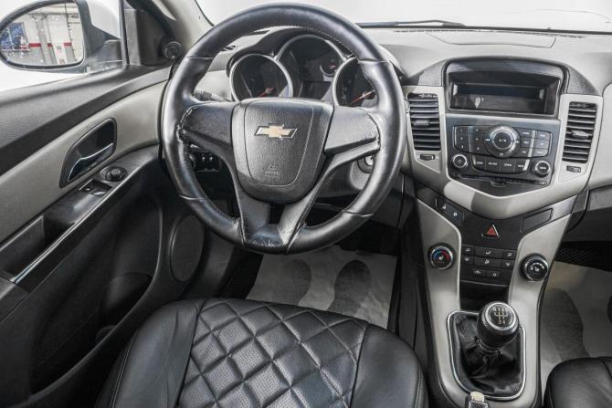 Chevrolet Cruze I с пробегом 2011 года, цена 549 000 рублей, 304000 км, седан, Автокод Объявления