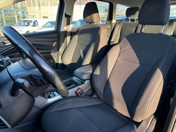 Ford Kuga II Рестайлинг с пробегом 2017 года, цена 1 605 000 рублей, 118741 км, внедорожник, Автокод Объявления