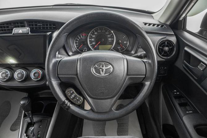 Toyota Corolla XI (E160 E170) Рестайлинг 2 с пробегом 2018 года, цена 1 469 000 рублей, 113800 км, универсал, Автокод Объявления