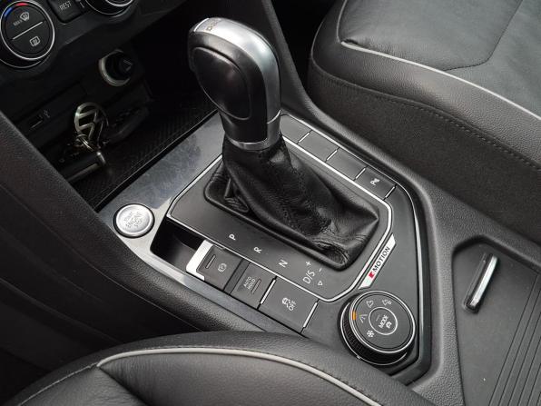 Volkswagen Tiguan II с пробегом 2016 года, цена 2 199 000 рублей, 155713 км, внедорожник, Автокод Объявления