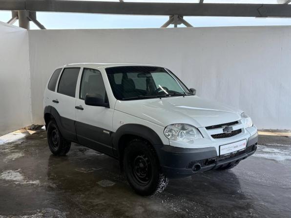 Chevrolet Niva I Рестайлинг с пробегом 2017 года, цена 457 940 рублей, 199300 км, внедорожник, Автокод Объявления