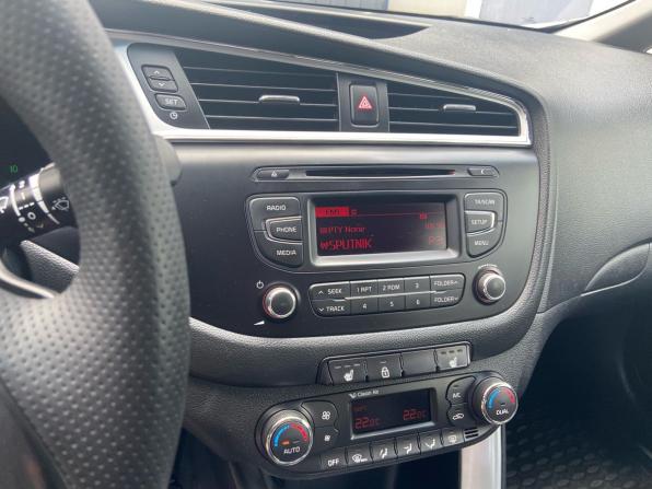 Kia Ceed II Рестайлинг с пробегом 2015 года, цена 1 360 000 рублей, 134182 км, универсал, Автокод Объявления