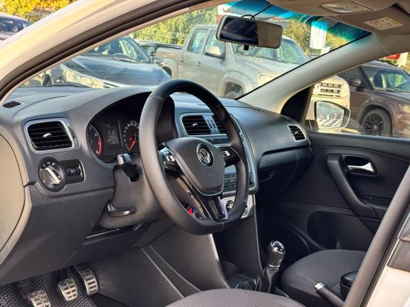 Volkswagen Polo V Рестайлинг с пробегом 2016 года, цена 969 000 рублей, 154600 км, седан, Автокод Объявления