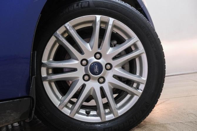 Ford Focus III Рестайлинг с пробегом 2018 года, цена 899 000 рублей, 168000 км, хэтчбек, Автокод Объявления