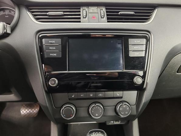 Skoda Octavia III (A7) Рестайлинг с пробегом 2020 года, цена 1 745 000 рублей, 122103 км, лифтбек, Автокод Объявления
