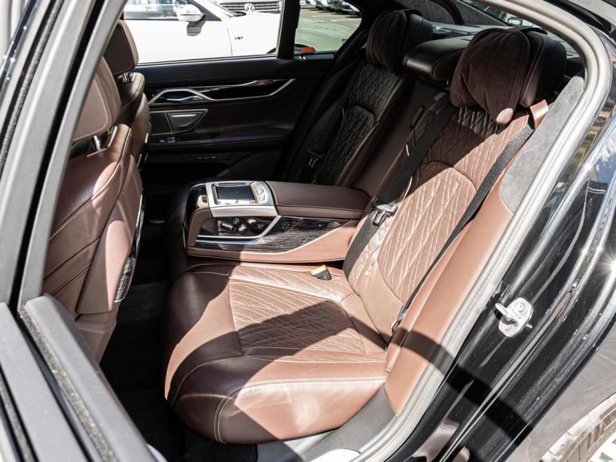 BMW 7 серии VI (G11/G12) Рестайлинг Краснодар  - изображение 13
