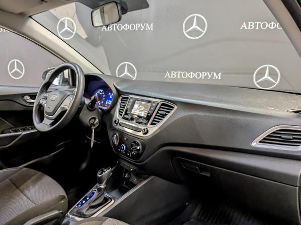 Hyundai Solaris II Рестайлинг с пробегом 2022 года, цена 1 650 000 рублей, 51658 км, седан, Автокод Объявления
