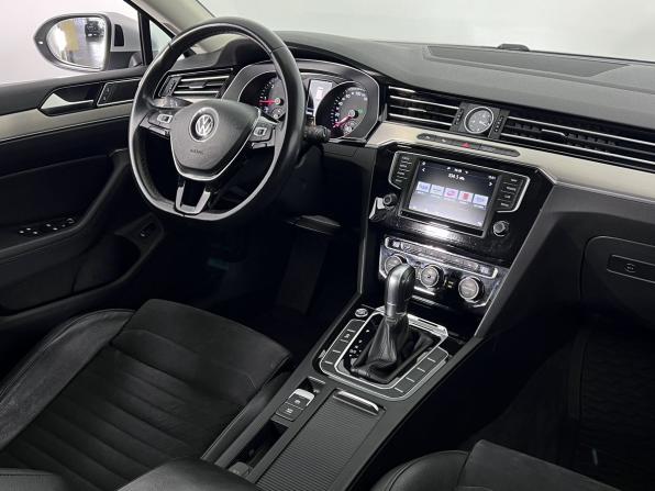 Volkswagen Passat B8 с пробегом 2016 года, цена 1 889 000 рублей, 260000 км, универсал, Автокод Объявления