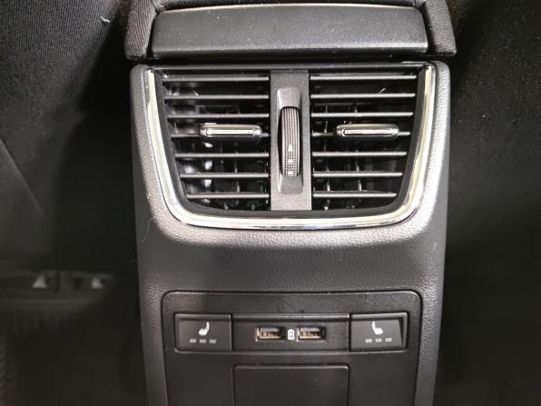 Skoda Octavia III (A7) Рестайлинг с пробегом 2019 года, цена 2 270 000 рублей, 86661 км, лифтбек, Автокод Объявления