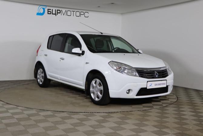 Renault Sandero I с пробегом 2013 года, цена 949 990 рублей, 26697 км, хэтчбек, Автокод Объявления