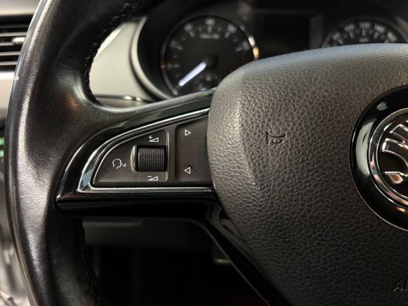 Skoda Octavia III (A7) с пробегом 2015 года, цена 1 449 900 рублей, 144125 км, лифтбек, Автокод Объявления