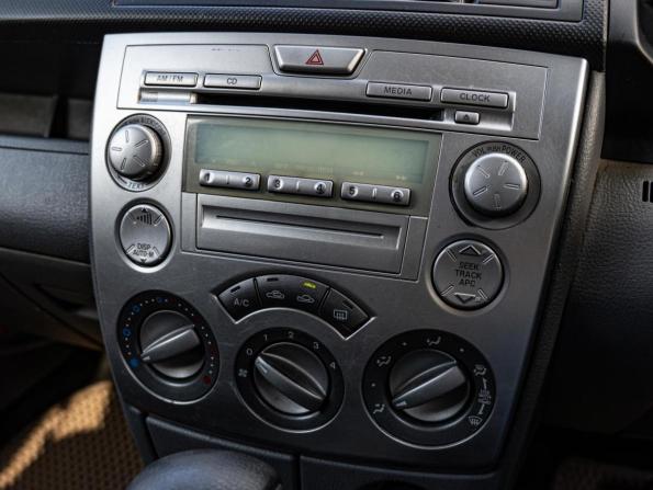 Mazda Demio II (DY) с пробегом 2006 года, цена 398 000 рублей, 211317 км, хэтчбек, Автокод Объявления