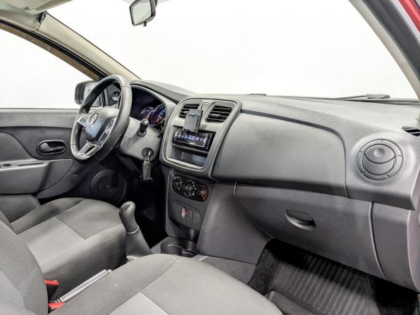 Renault Logan II Рестайлинг с пробегом 2019 года, цена 860 000 рублей, 50892 км, седан, Автокод Объявления