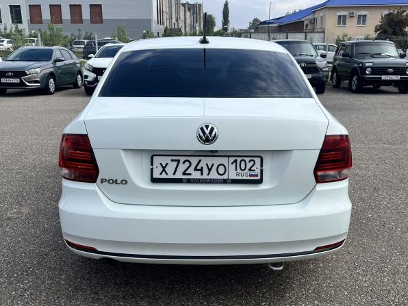 Volkswagen Polo V Рестайлинг с пробегом 2018 года, цена 1 260 000 рублей, 71000 км, седан, Автокод Объявления