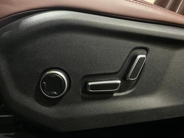 Geely Monjaro I с пробегом 2023 года, цена 3 185 000 рублей, 53640 км, внедорожник, Автокод Объявления