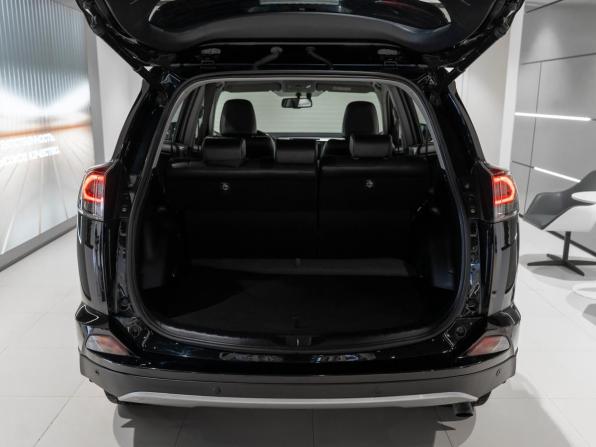 Toyota RAV4 IV (XA40) Рестайлинг с пробегом 2017 года, цена 2 690 000 рублей, 84637 км, внедорожник, Автокод Объявления