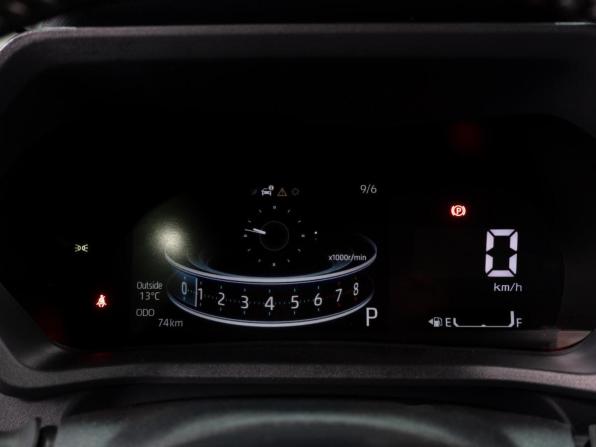 Toyota Veloz с пробегом 2023 года, цена 4 200 000 рублей, 74 км, минивэн, Автокод Объявления
