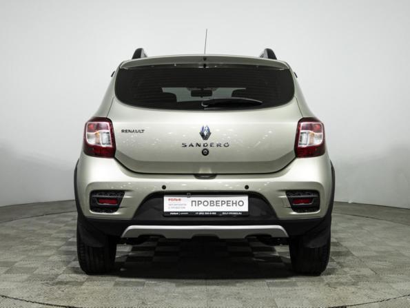 Renault Sandero II с пробегом 2015 года, цена 949 700 рублей, 103408 км, хэтчбек, Автокод Объявления