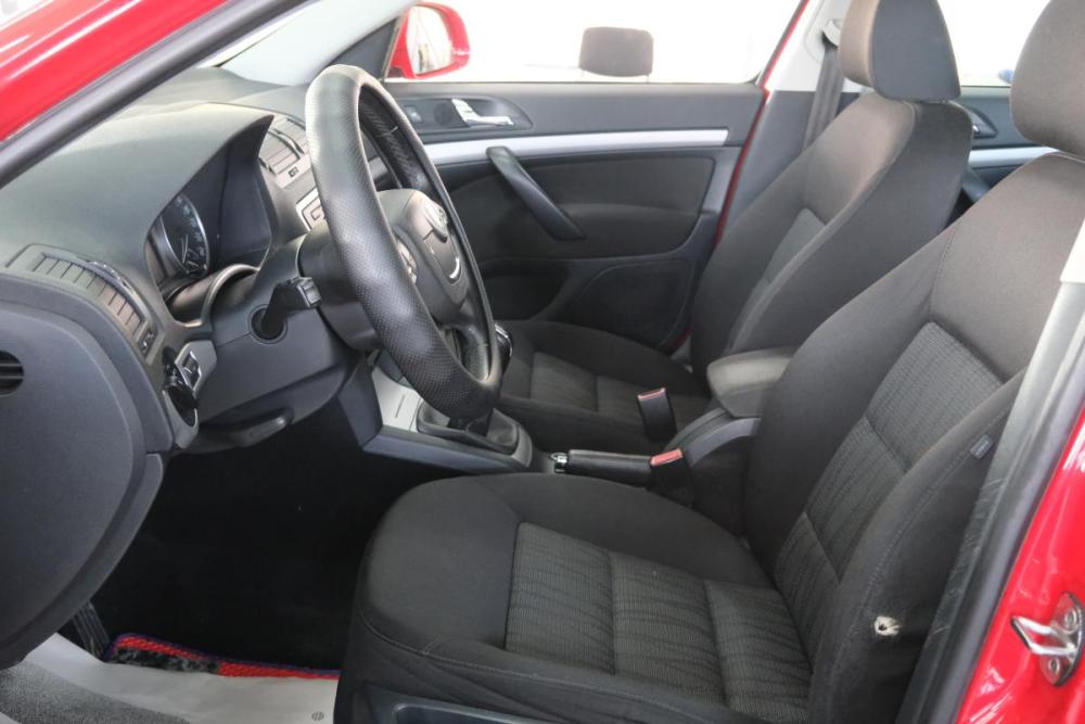 Skoda Octavia II (A5) Рестайлинг Омск  - изображение 8