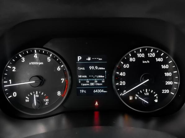 Hyundai Solaris II с пробегом 2019 года, цена 1 455 000 рублей, 64302 км, седан, Автокод Объявления