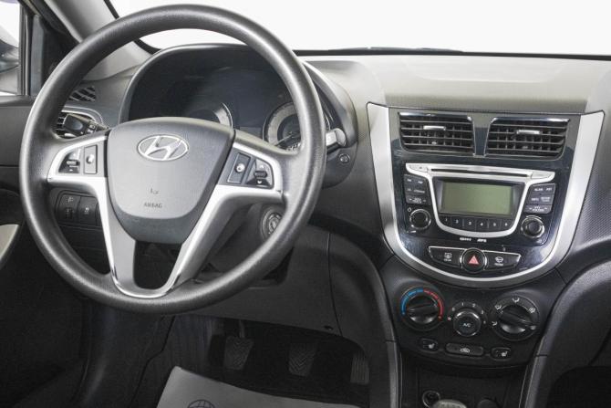 Hyundai Solaris I с пробегом 2012 года, цена 739 000 рублей, 159829 км, хэтчбек, Автокод Объявления