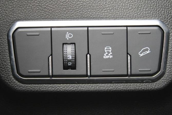 Haval M6 II с пробегом 2024 года, цена 1 600 000 рублей, 62000 км, внедорожник, Автокод Объявления