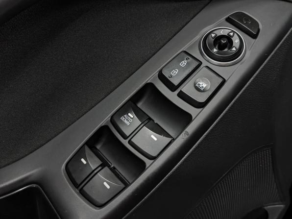 Hyundai Elantra V (MD) Рестайлинг с пробегом 2015 года, цена 1 250 000 рублей, 92612 км, седан, Автокод Объявления
