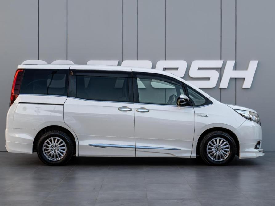Toyota Esquire I Краснодар  - изображение 5