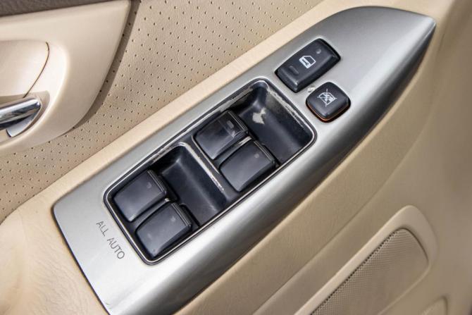 Toyota Land Cruiser Prado 120 Series с пробегом 2004 года, цена 1 599 000 рублей, 300000 км, внедорожник, Автокод Объявления