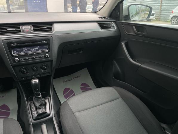 Skoda Rapid I с пробегом 2015 года, цена 1 050 000 рублей, 191000 км, лифтбек, Автокод Объявления