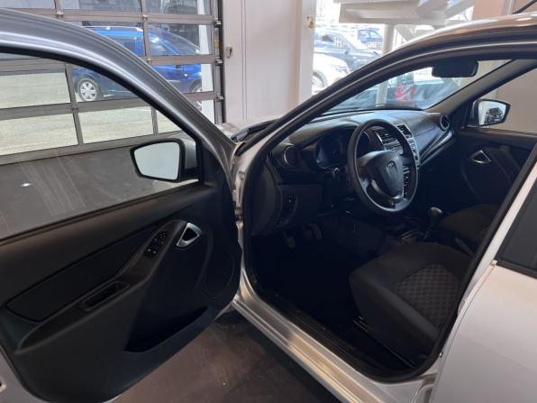 Lada (ВАЗ) Granta I Рестайлинг с пробегом 2024 года, цена 1 030 000 рублей, 29799 км, лифтбек, Автокод Объявления