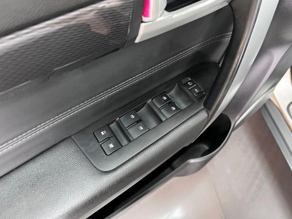 Chevrolet Captiva I Рестайлинг 2 с пробегом 2013 года, цена 1 395 000 рублей, 141523 км, внедорожник, Автокод Объявления